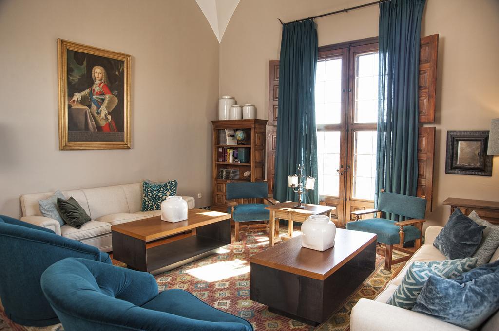 Parador de Alcañiz Exterior foto